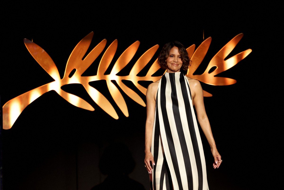 Halle Berry muda vestido por novas regras de Cannes