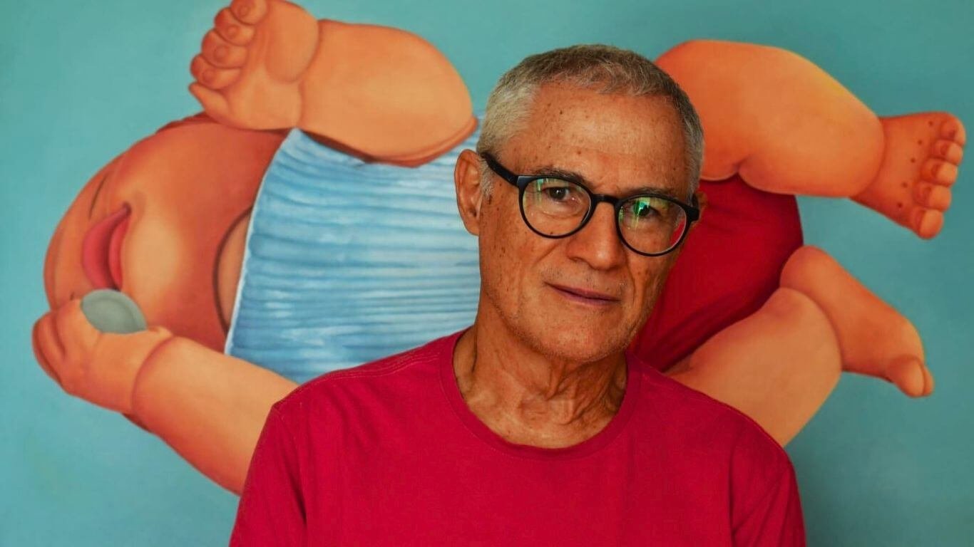 Renato Valle ganha primeiro livro dedicado à sua carreira
