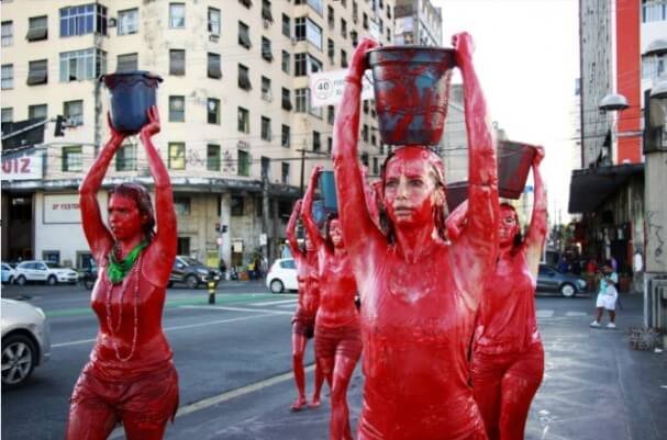 Pesquisa artística resgata memórias de mulheres sobre ditaduras da América do Sul