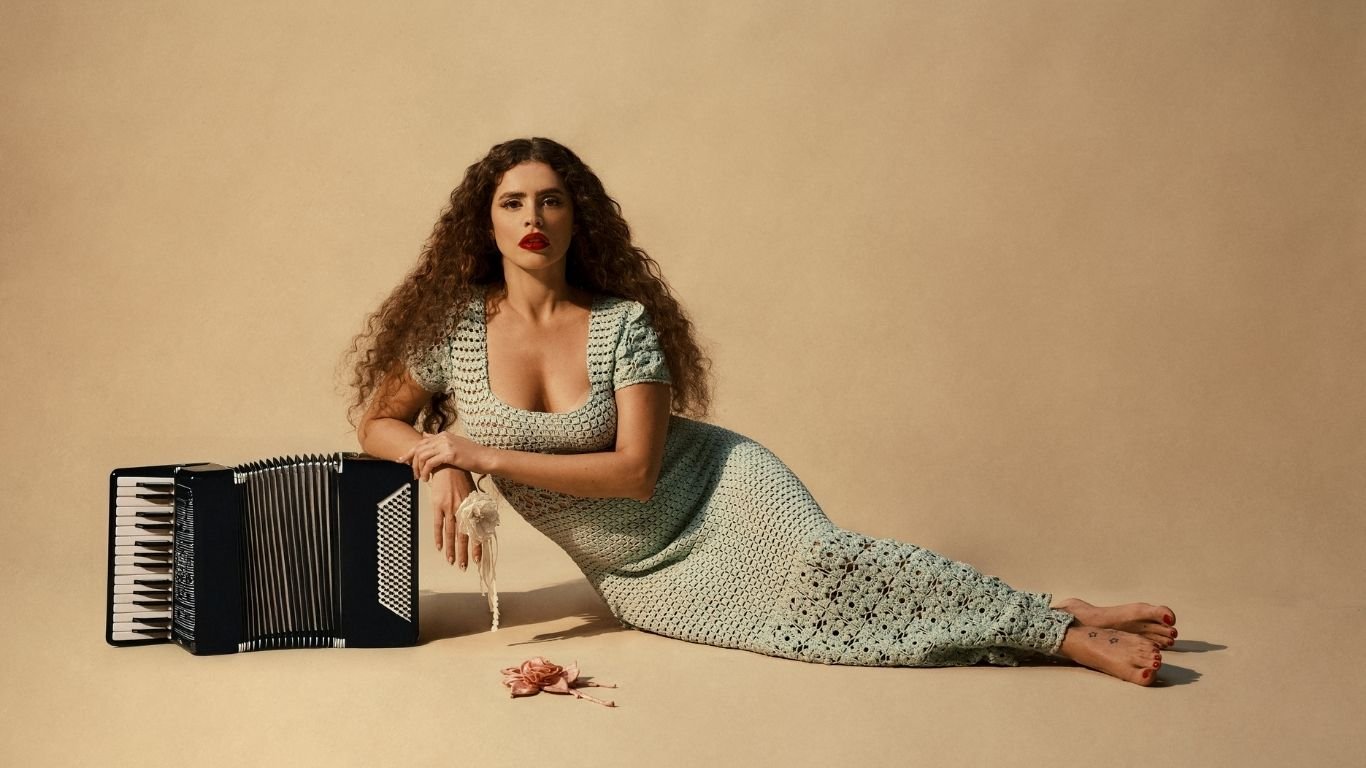 Natascha Falcão: Quando o coração canta em xote