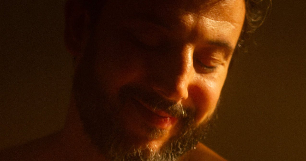 Pedro Mann lança quinto álbum, ‘Entre o Céu e o Pé no Chão’