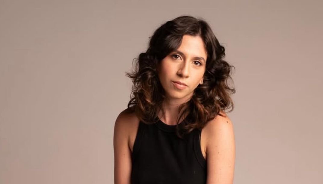 Clara Pinheiro projeta novos passos na carreira de atriz