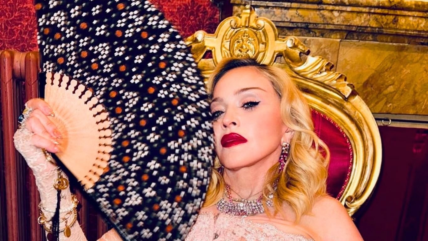 Madonna abre álbum de fotos da comemoração do seu aniversário na Itália; veja