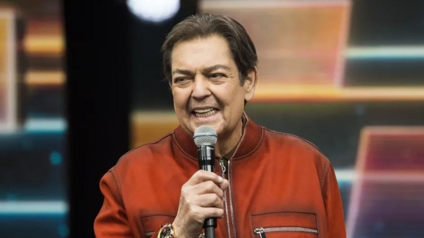 Aos 75 anos, Faustão recebe alta hospitalar após 3 meses internado