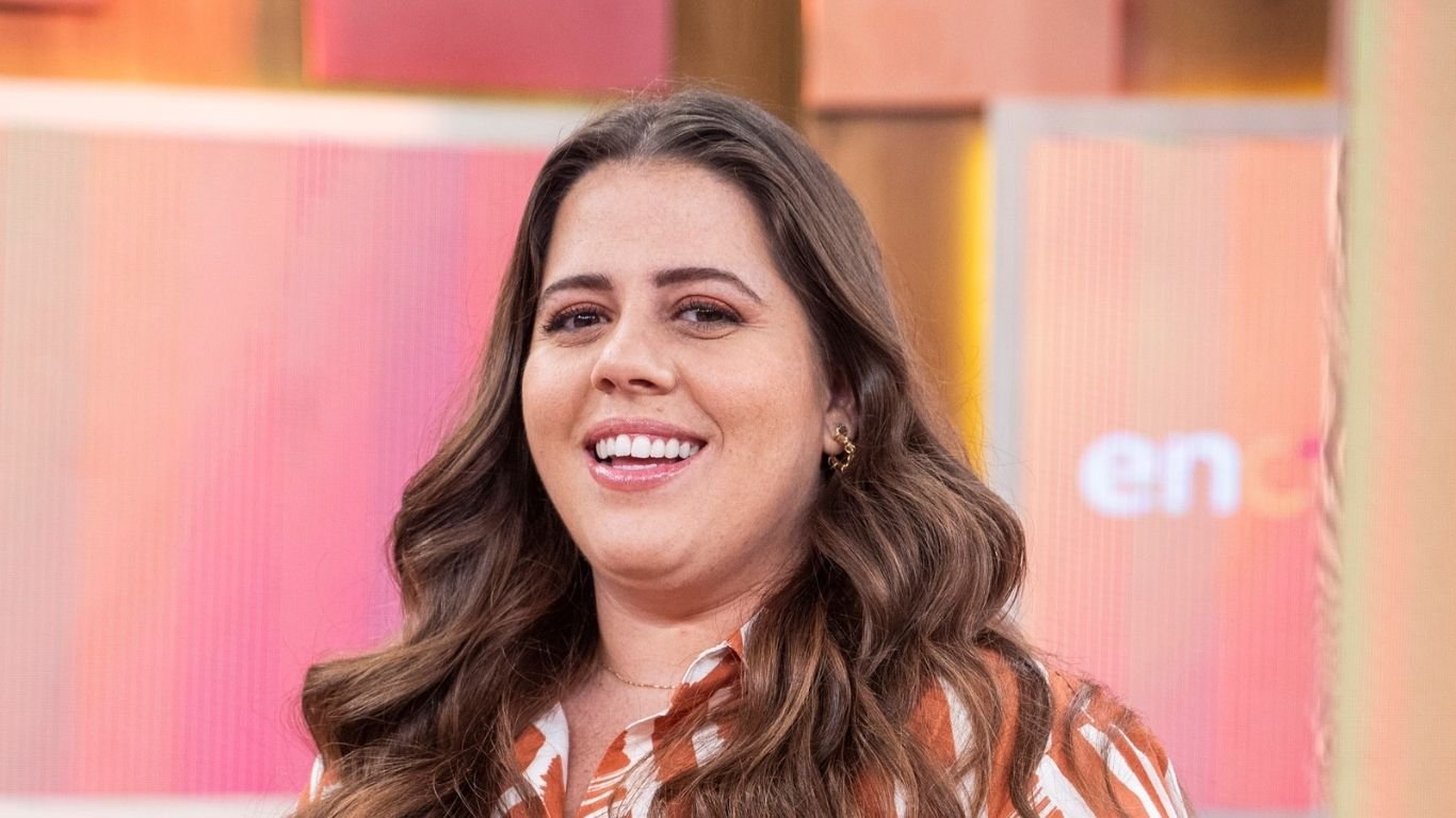 Tati Machado comemora volta à TV Globo após período afastada