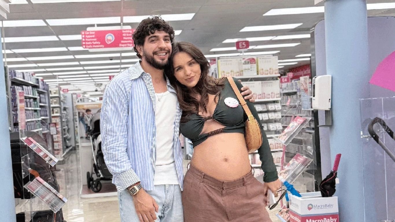 Nattan e Rafa Kalimann fazem enxoval da filha Zuza em Orlando