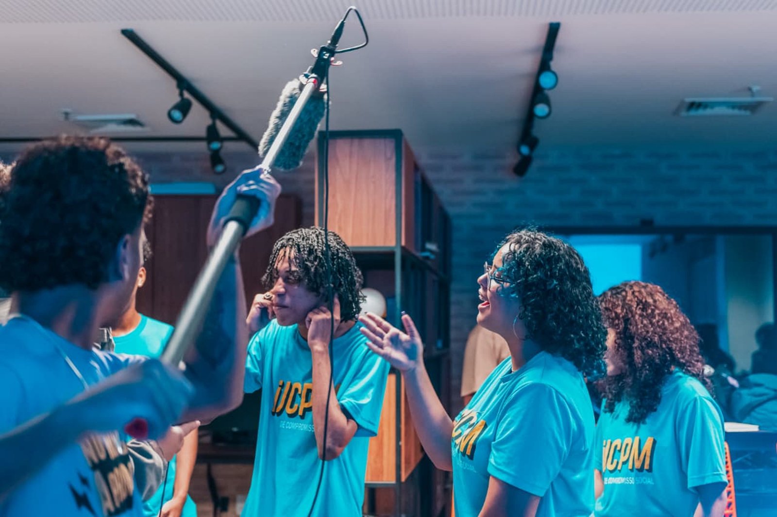 Mostra exibe produções de jovens do Pina e Brasília Teimosa
