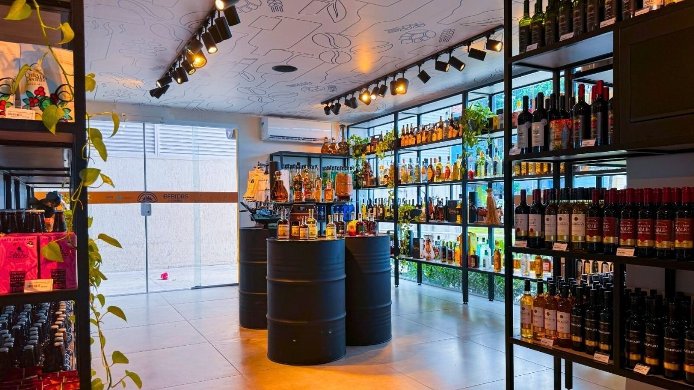 Recife celebra cultura da cachaça com oficina, roda de conversa e música