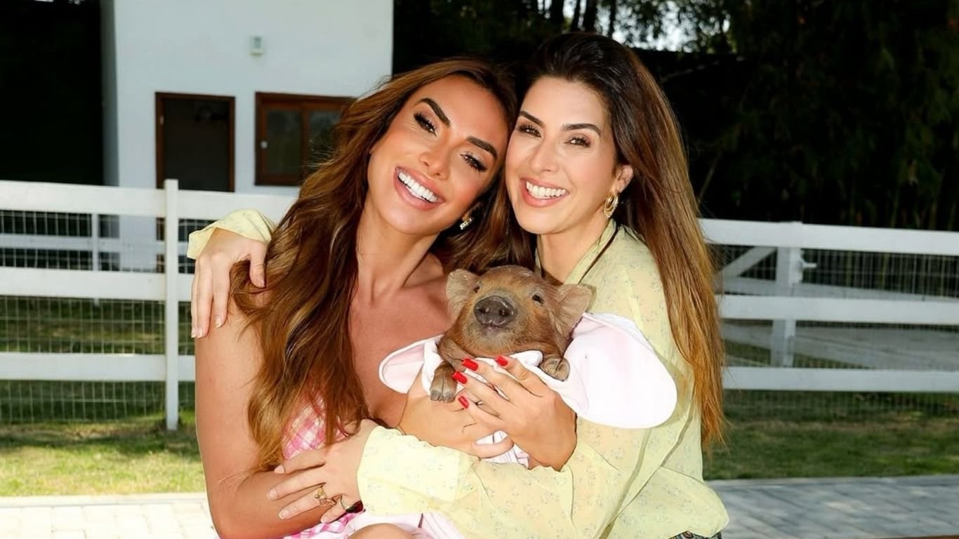 Fernanda Paes Leme visita sítio de Nicole Bahls e conhece a Fepa Pig, no Rio