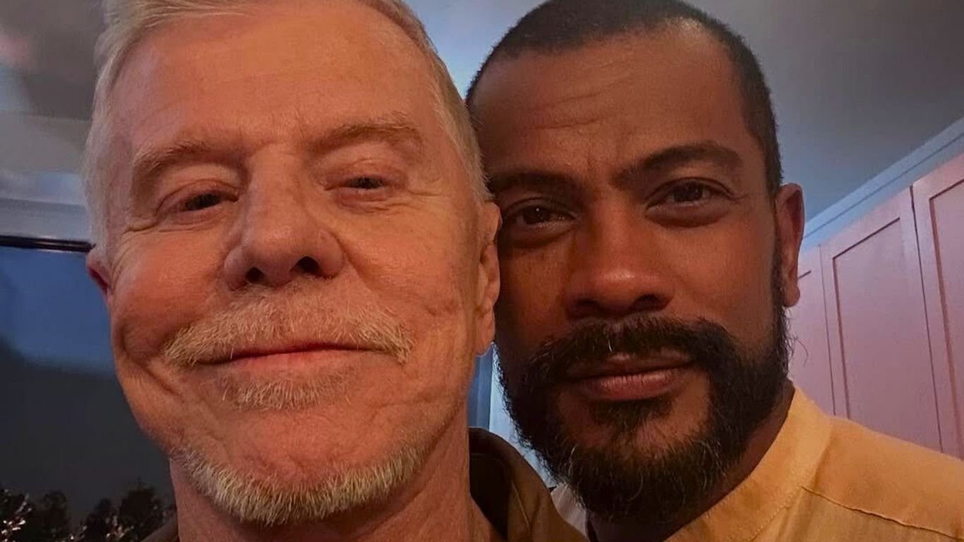 Miguel Falabella e Samuel de Assis nos bastidores de ‘Três Graças’