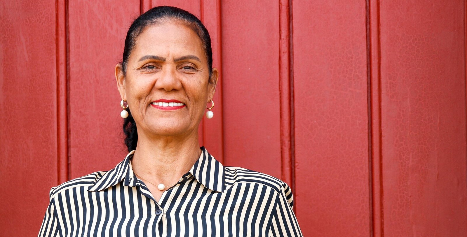 Marta Reis: primeira mulher negra a desfilar alta costura no Recife