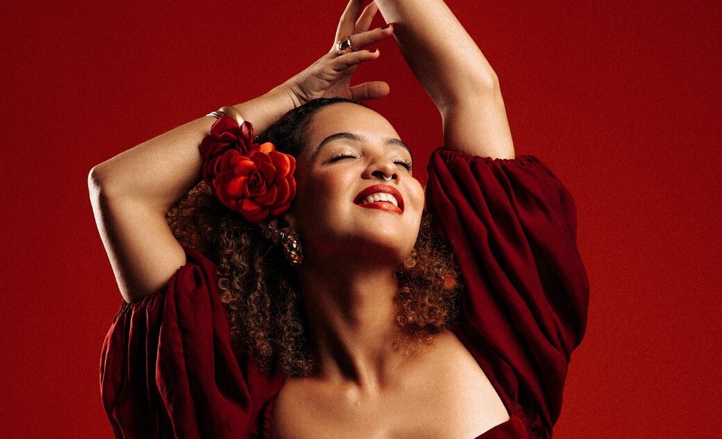 Laís Senna se apresenta no Teatro do Parque com show de primeiro disco