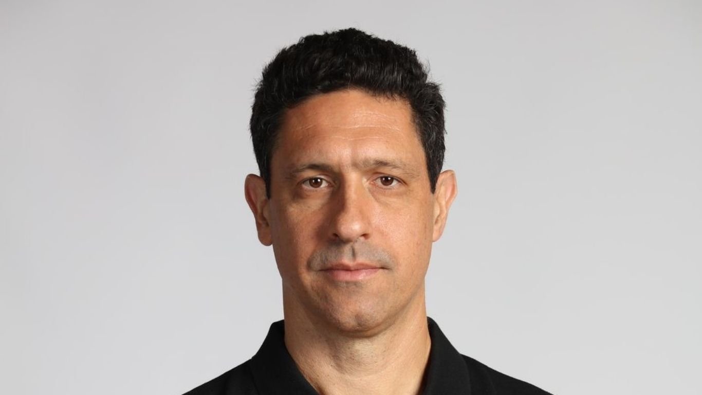 Ex-nadador olímpico Gustavo Borges comanda palestra no Recife