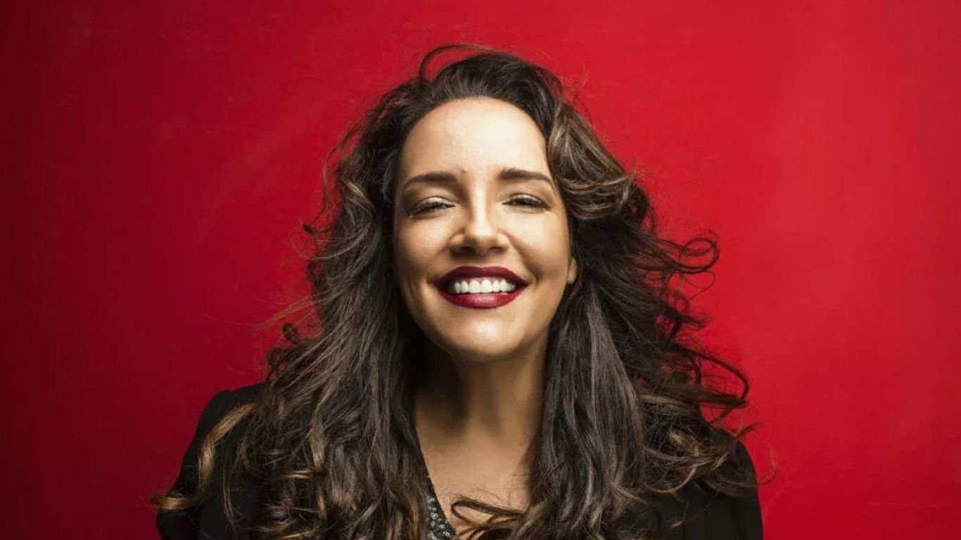 Ana Carolina comemora 25 anos de carreira com show em Olinda