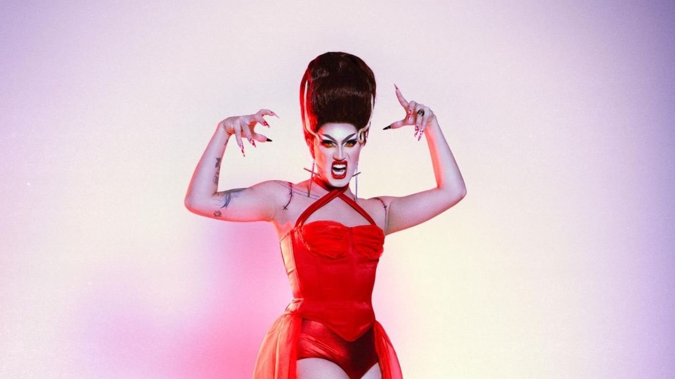 Halloween do Club Metrópole agita o fim de semana com show de Aretuza Lovi e concurso