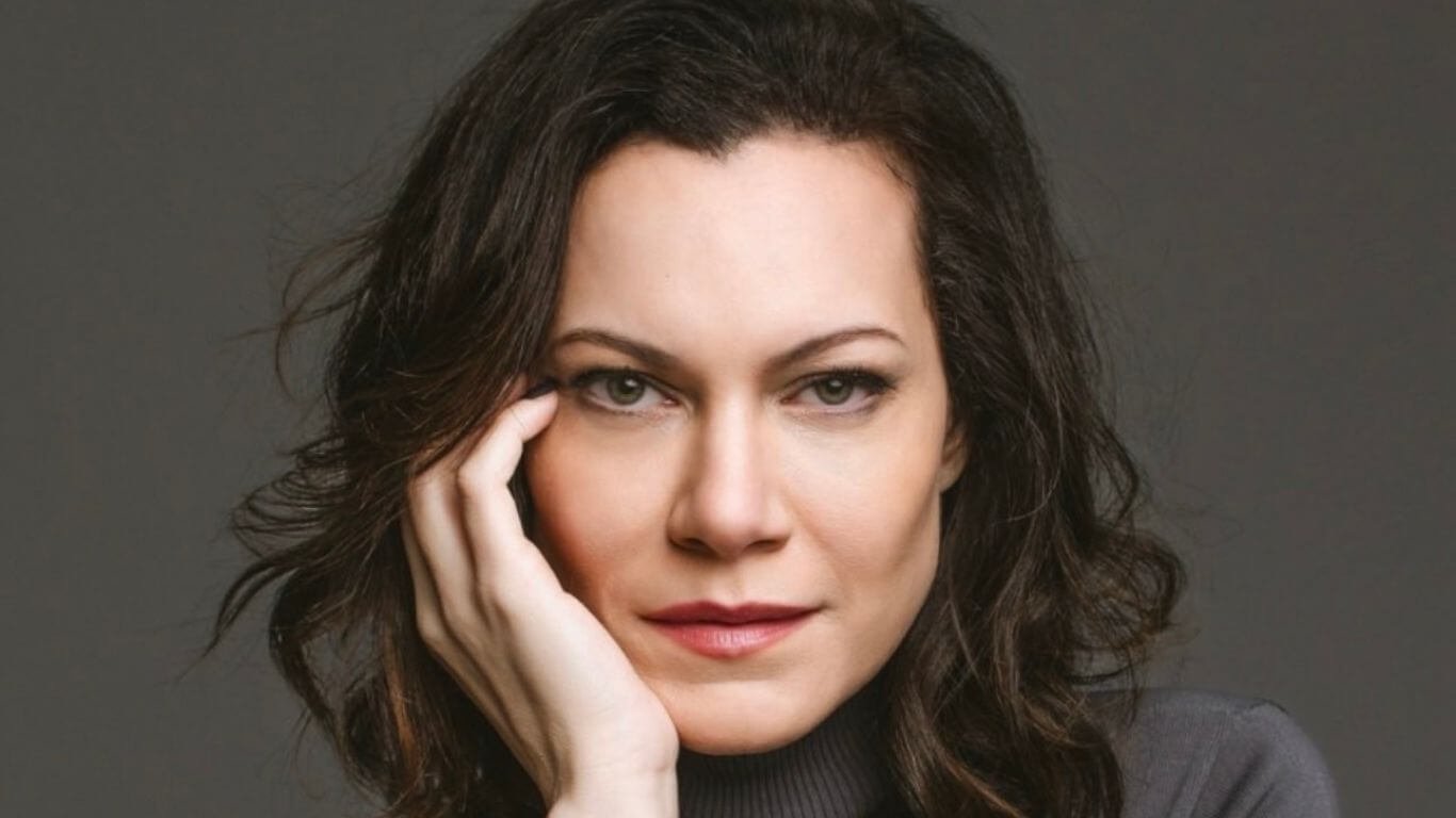 Hermila Guedes participa da XV Bienal Internacional do Livro de PE