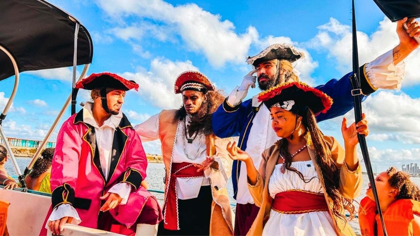 Catamaran Tours celebra o mês das crianças com passeios temáticos