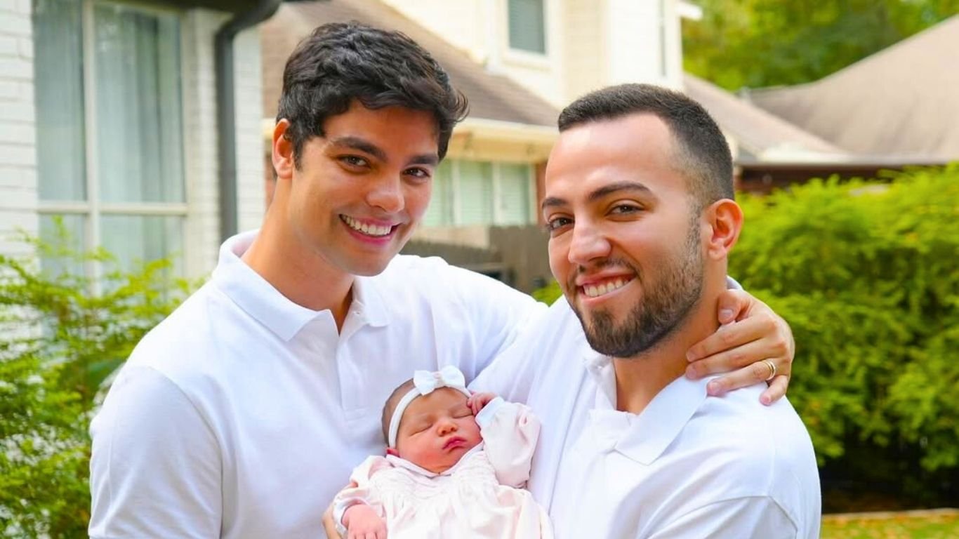 Nasce Mia, 1ª filha de Lucas Rangel e Lucas Bley