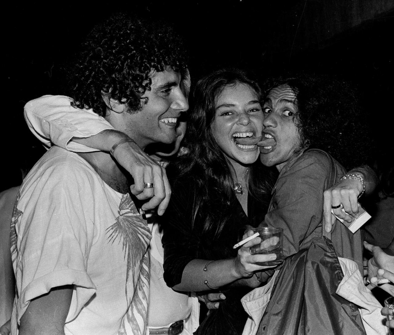 Famosa por registros de grandes nomes da MPB, Thereza Eugênia relembra história com a fotografia