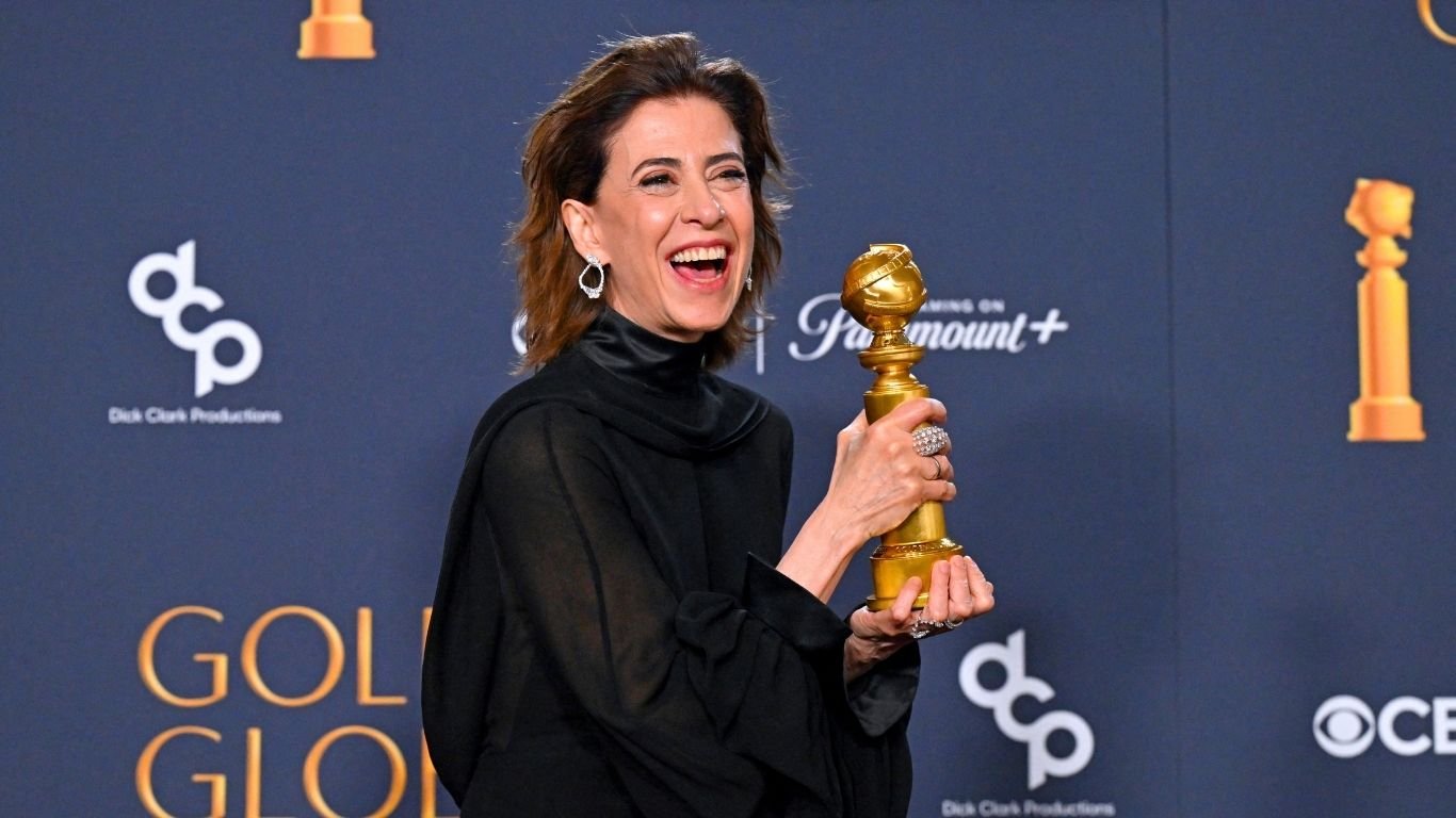 Fernanda Torres vai apresentar categoria no Globo de Ouro 2026