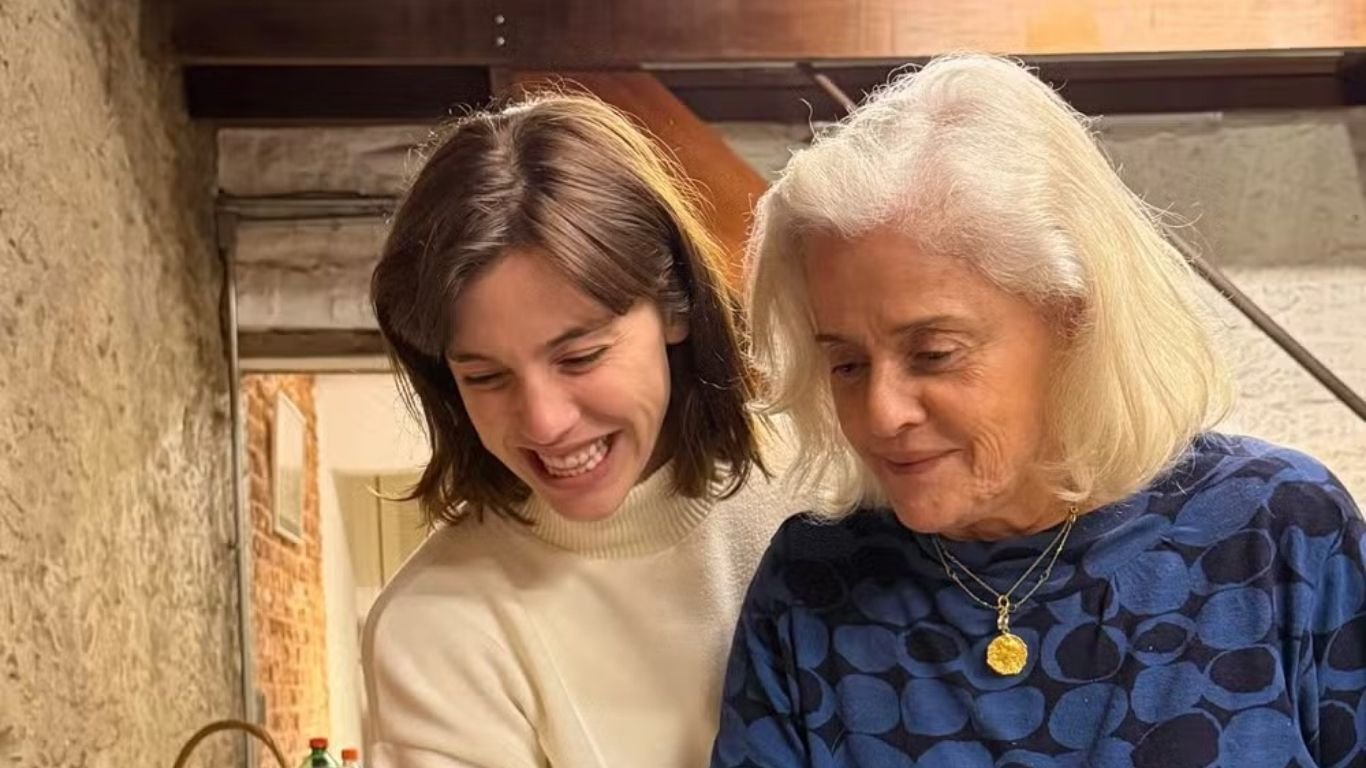 Alice Wegmann comemora aniversário com Marieta Severo: “Que sorte a minha”