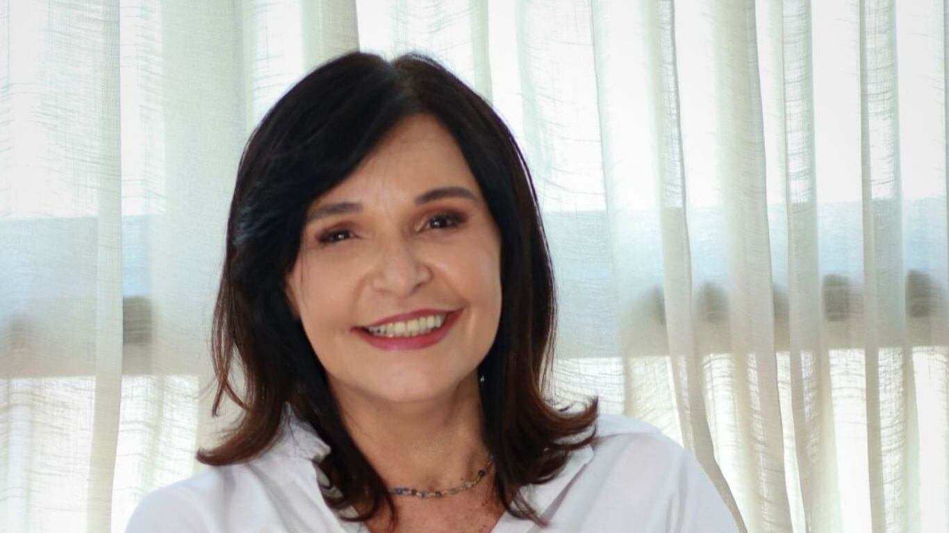 Andrea Nunes representa o Nordeste em evento literário na França