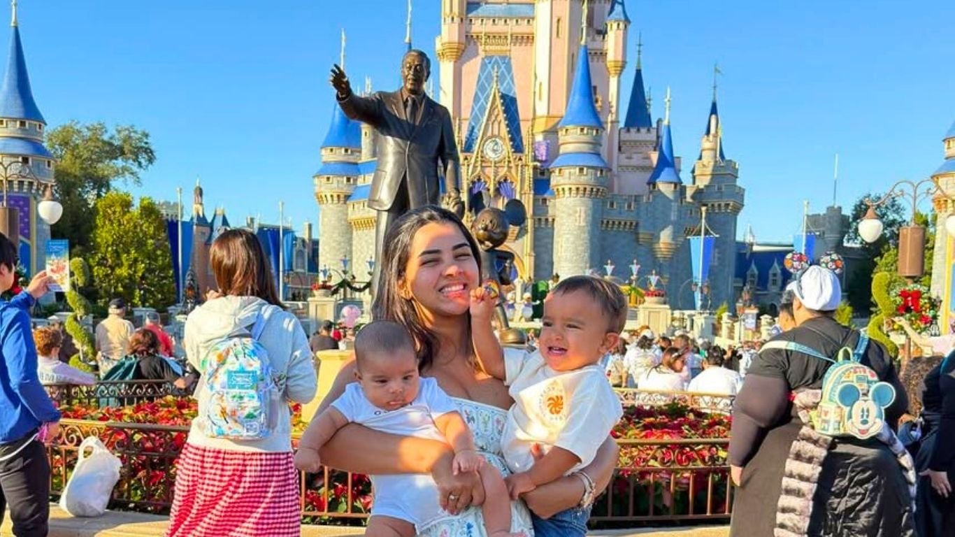 Ary Mirelle curte Disney com os filhos nos EUA: “Meus príncipes”