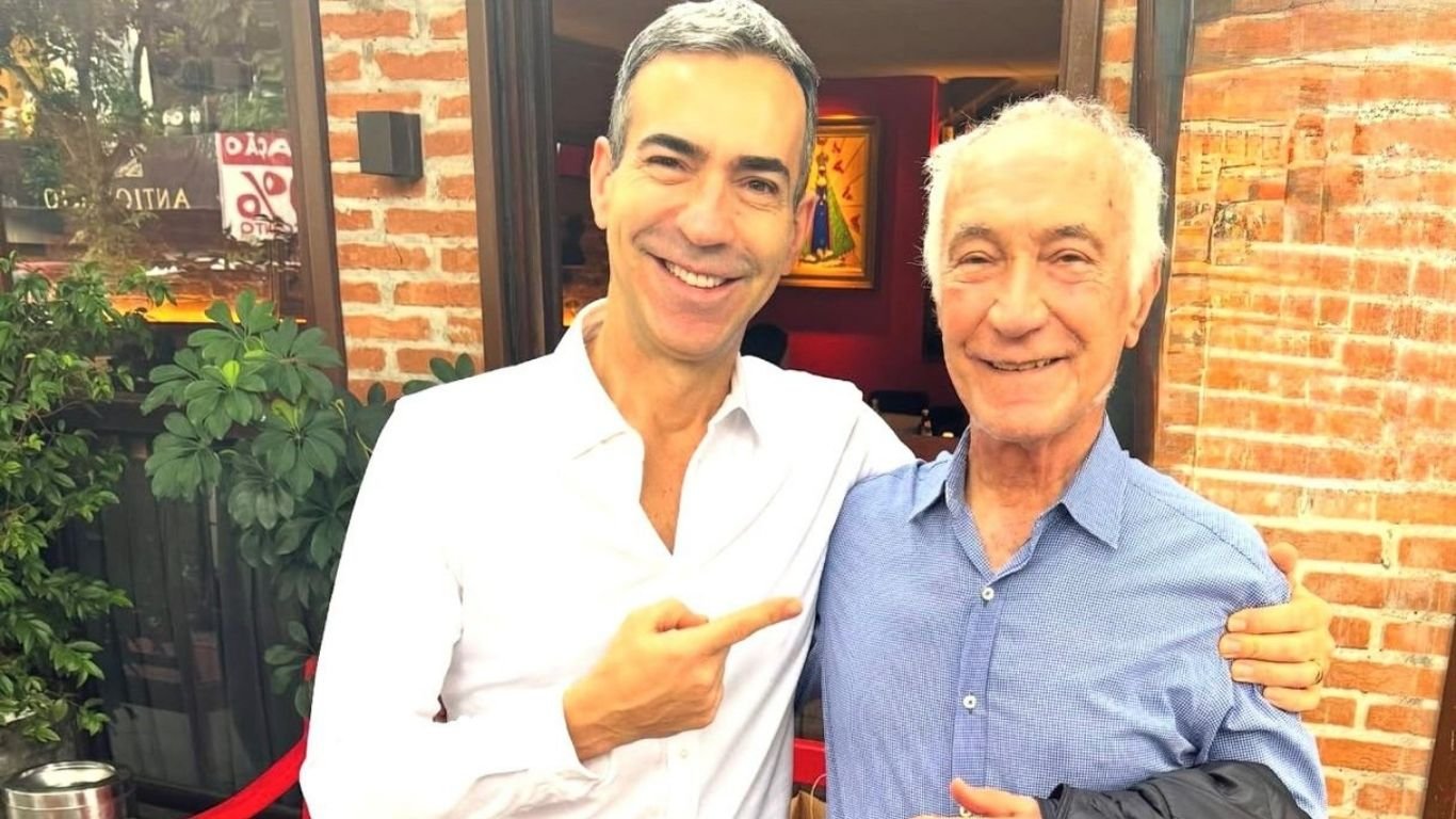 Em SP, César Tralli surge em clique raro ao lado do pai: “Adorei te ver”