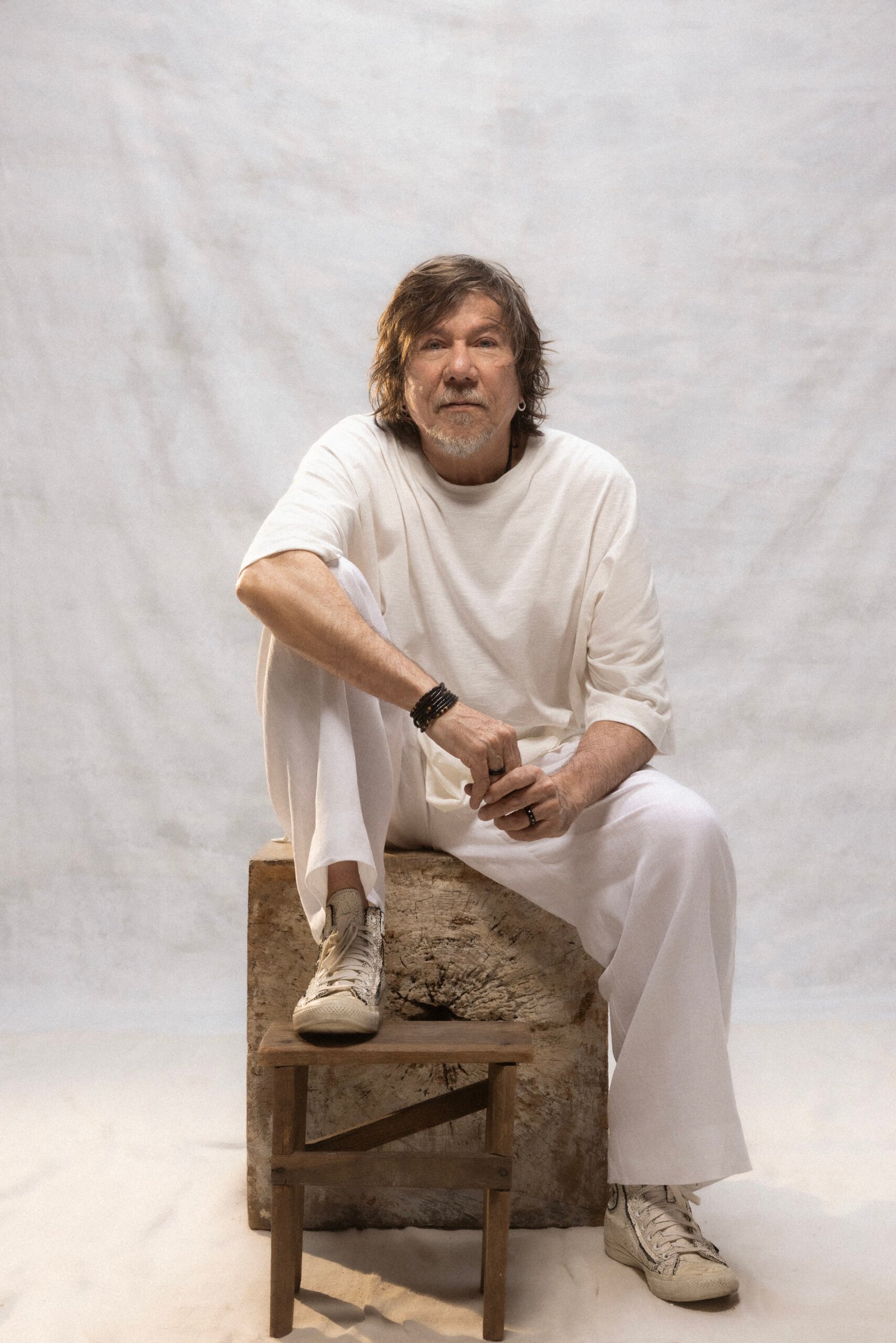 Lenine une música e cinema em ‘Eita’, seu novo álbum