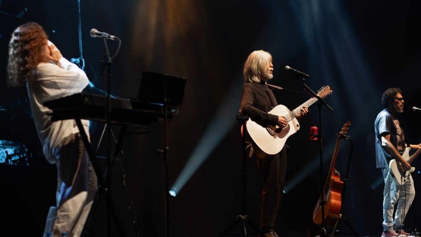 Oswaldo Montenegro apresenta nova turnê neste sábado (13), em Olinda