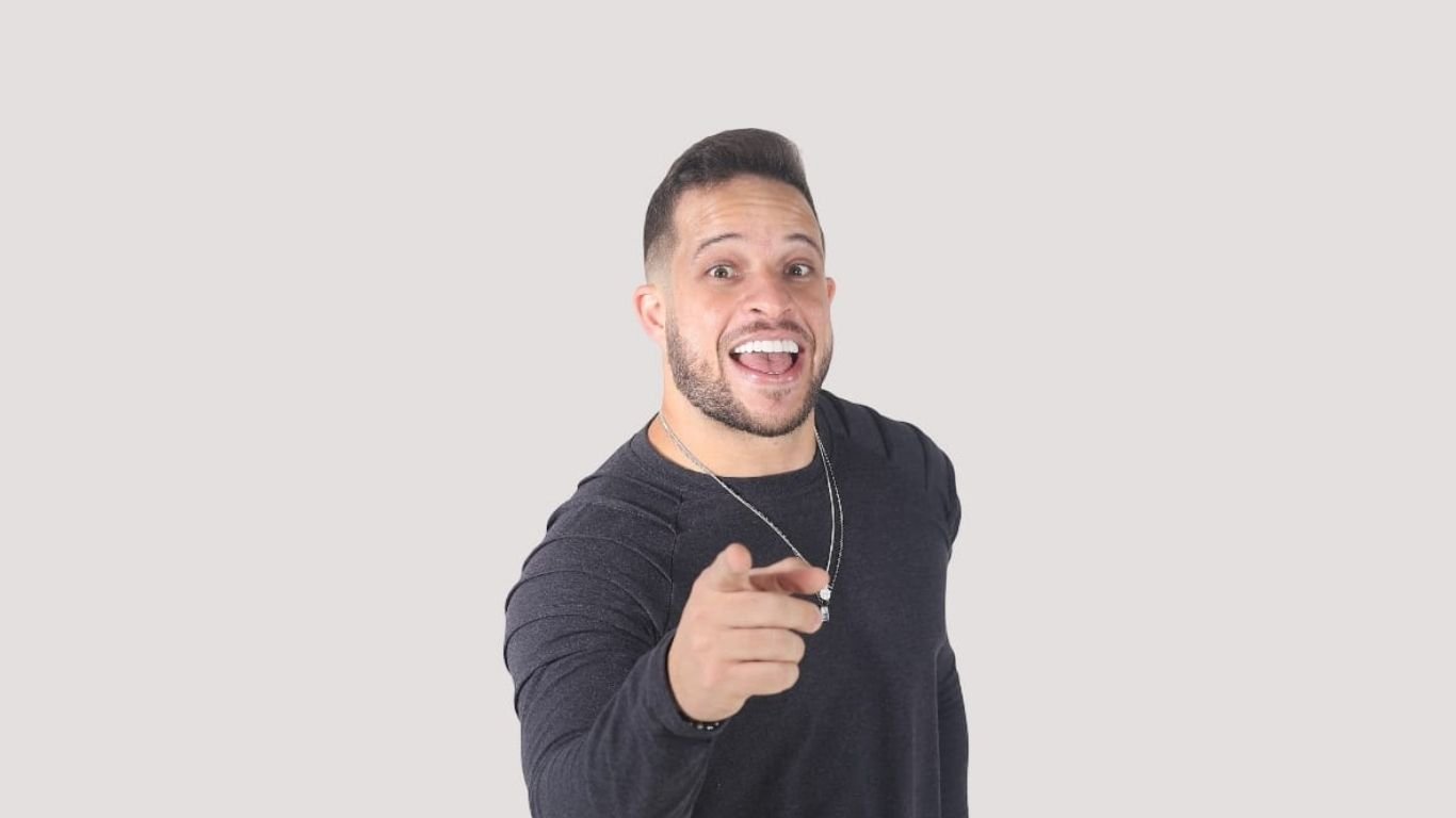 Flávio Andradde faz show beneficente neste domingo (21), em Paulista