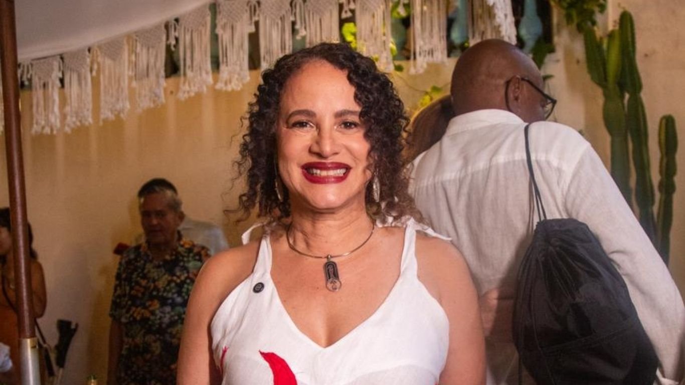Luciana Santos celebra seus 60 anos com festança em Olinda
