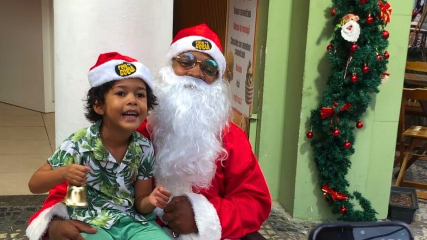 Com Papai Noel negro, Natal ganha reforço de representatividade no Recife