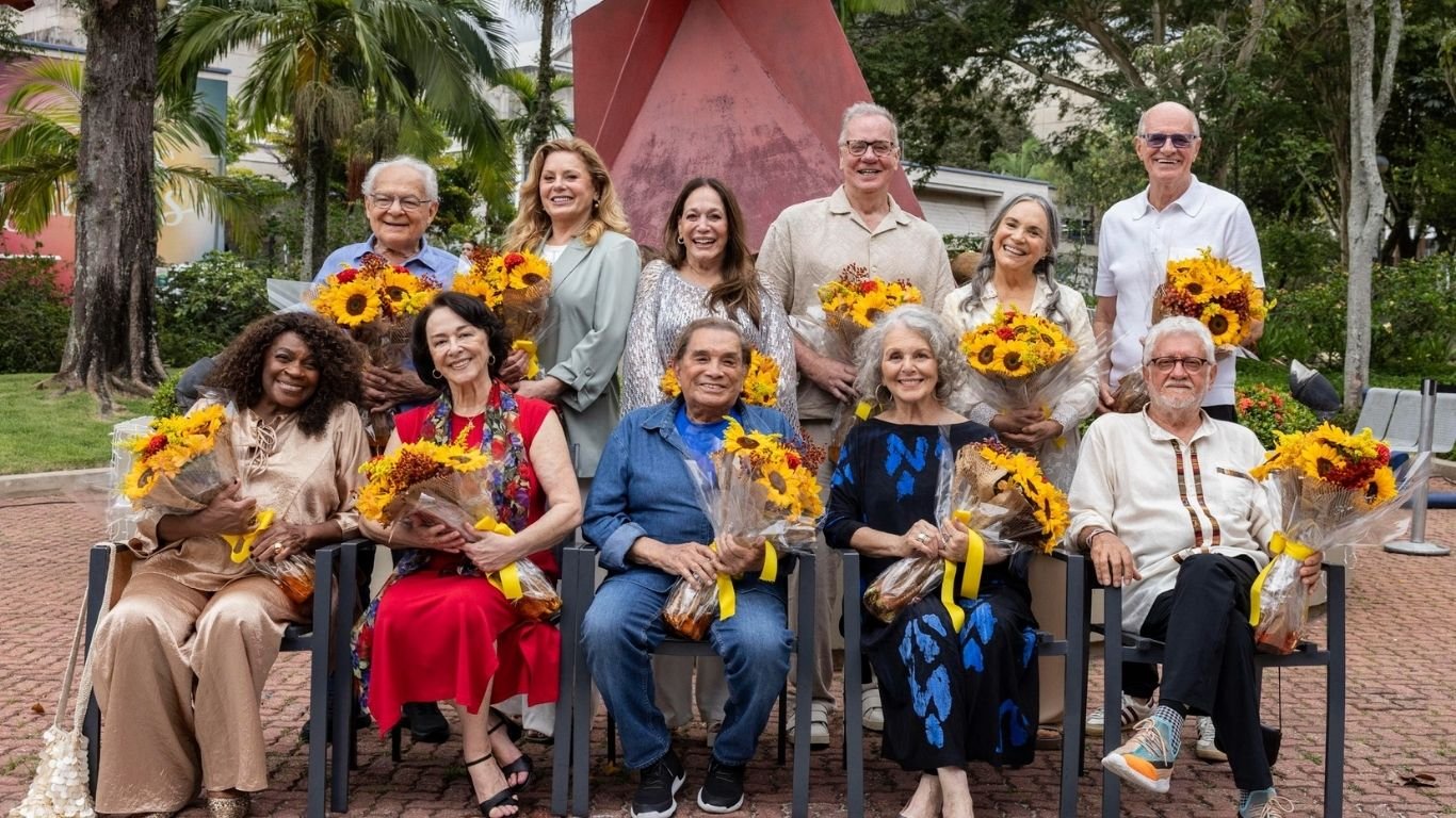 Globo homenageia veteranos em 2ª etapa da Calçada da Fama