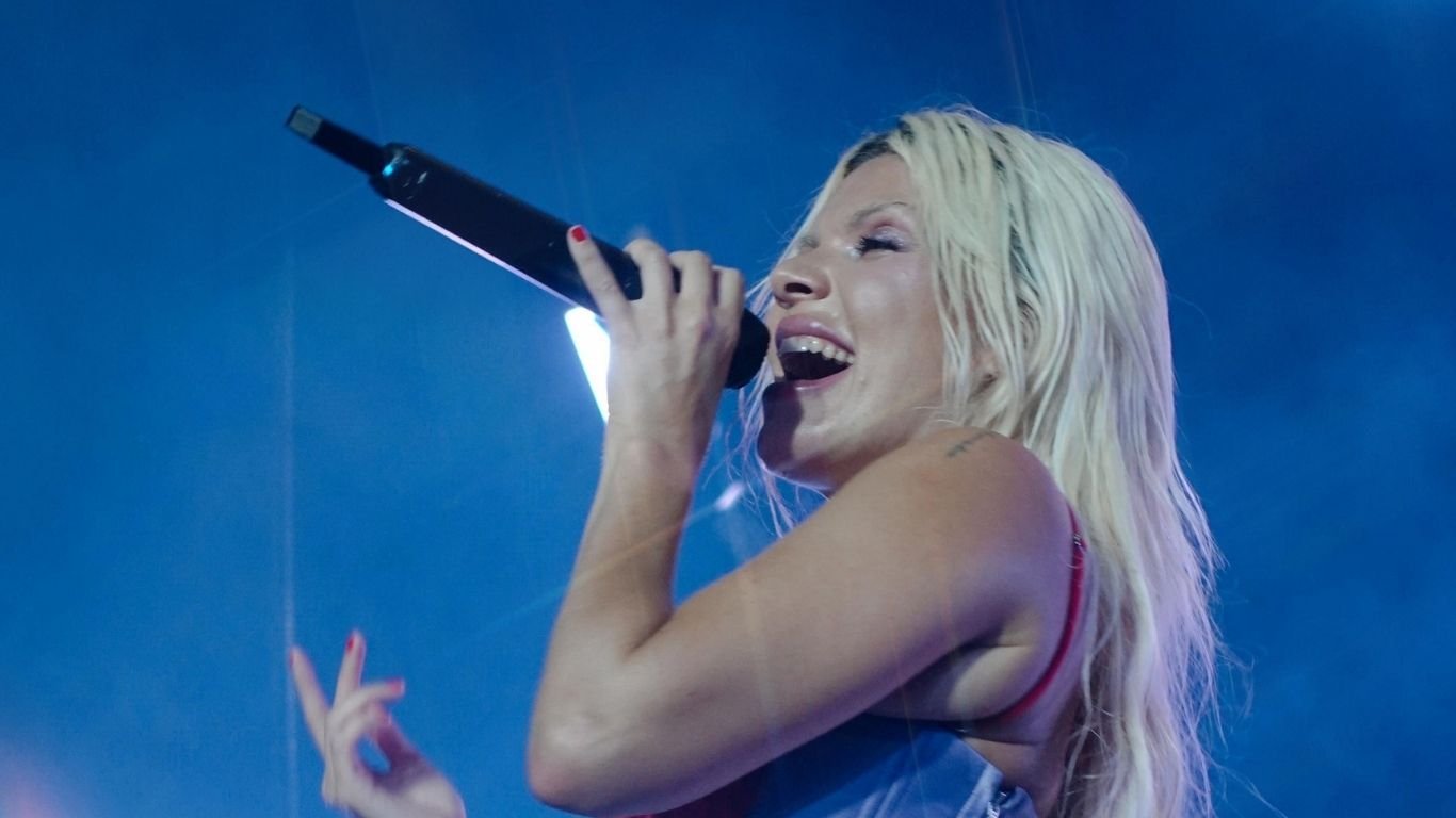 Duda Beat brilha na edição de verão do Festival Pernambuco Meu País