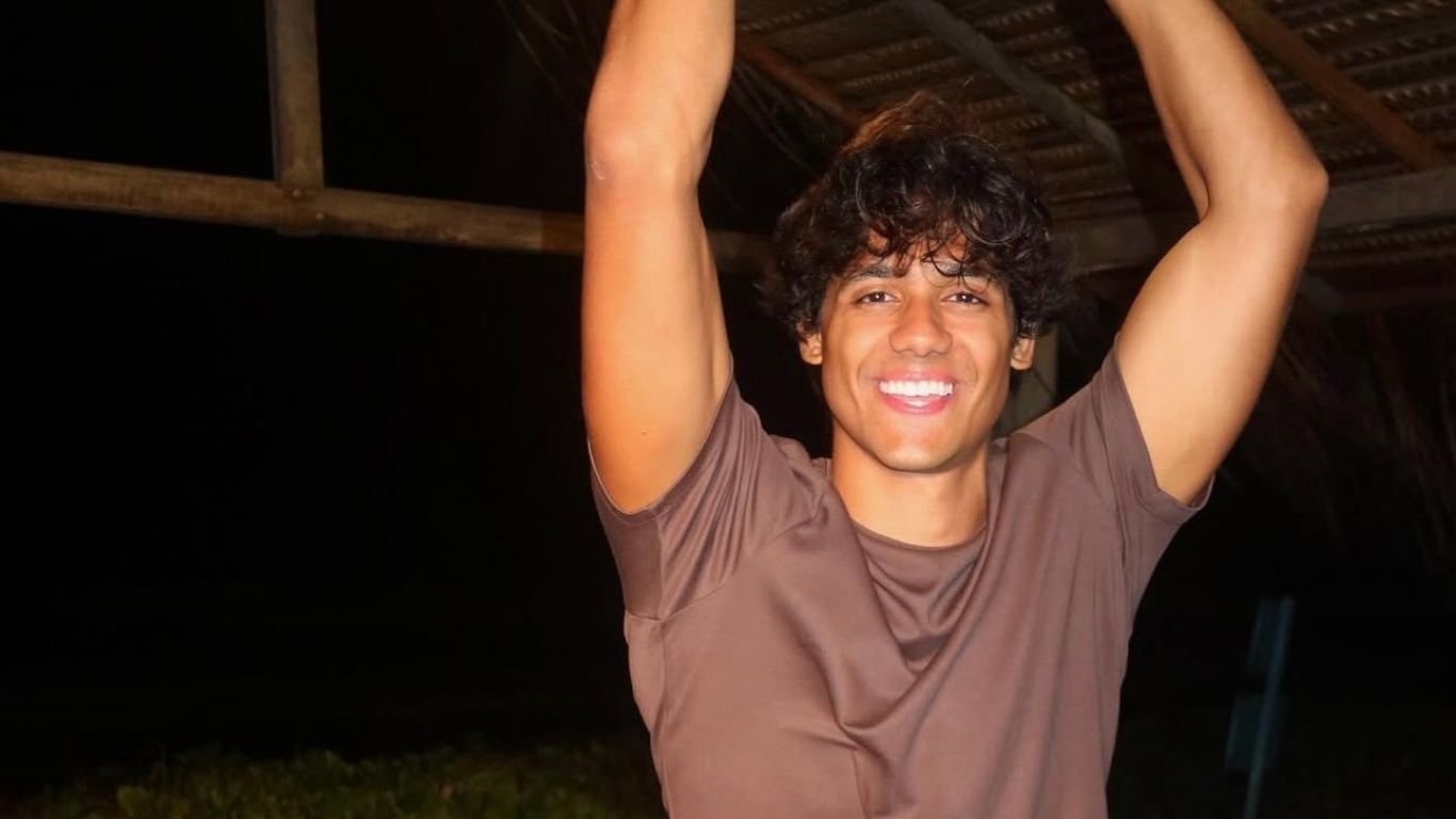 Cantor Lucas Mamede faz show inédito em Olinda neste sábado (17)