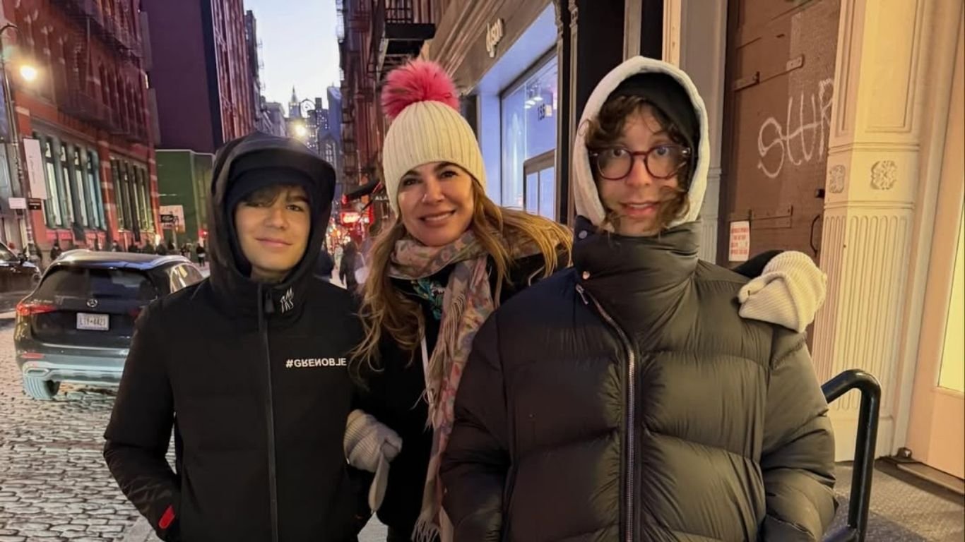 Luciana Gimenez curte companhia dos filhos em passeio nos Estados Unidos