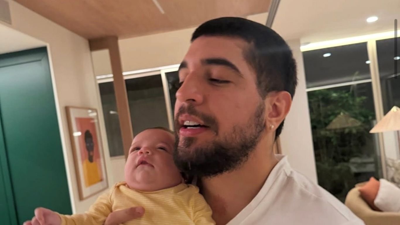 Após maratona de carnaval, Nattan publica cliques fofos com a filha, Zuza