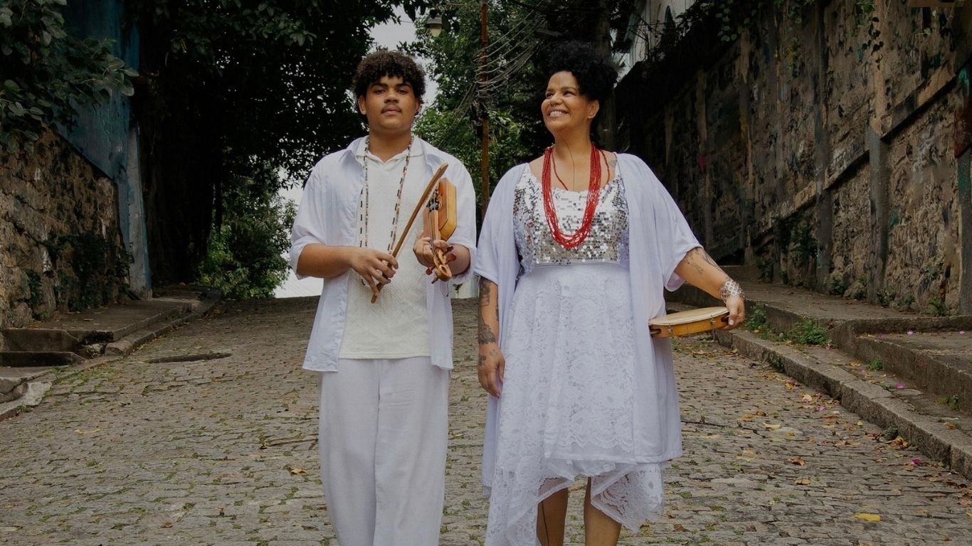 Produzido pelo filho, Negadeza anuncia single que exalta o coco pernambucano