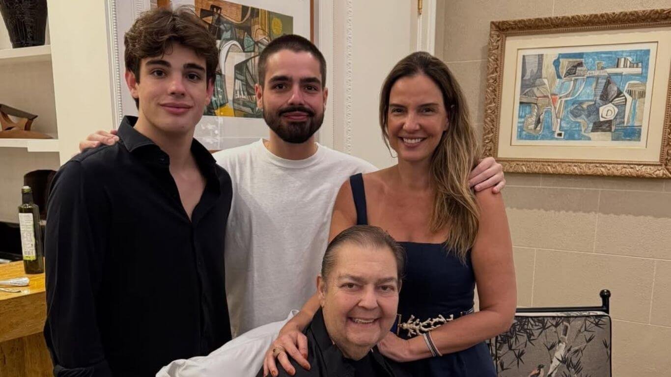 João Silva, filho de Faustão, celebra seus 22 anos ao lado da família: “Muito especial”
