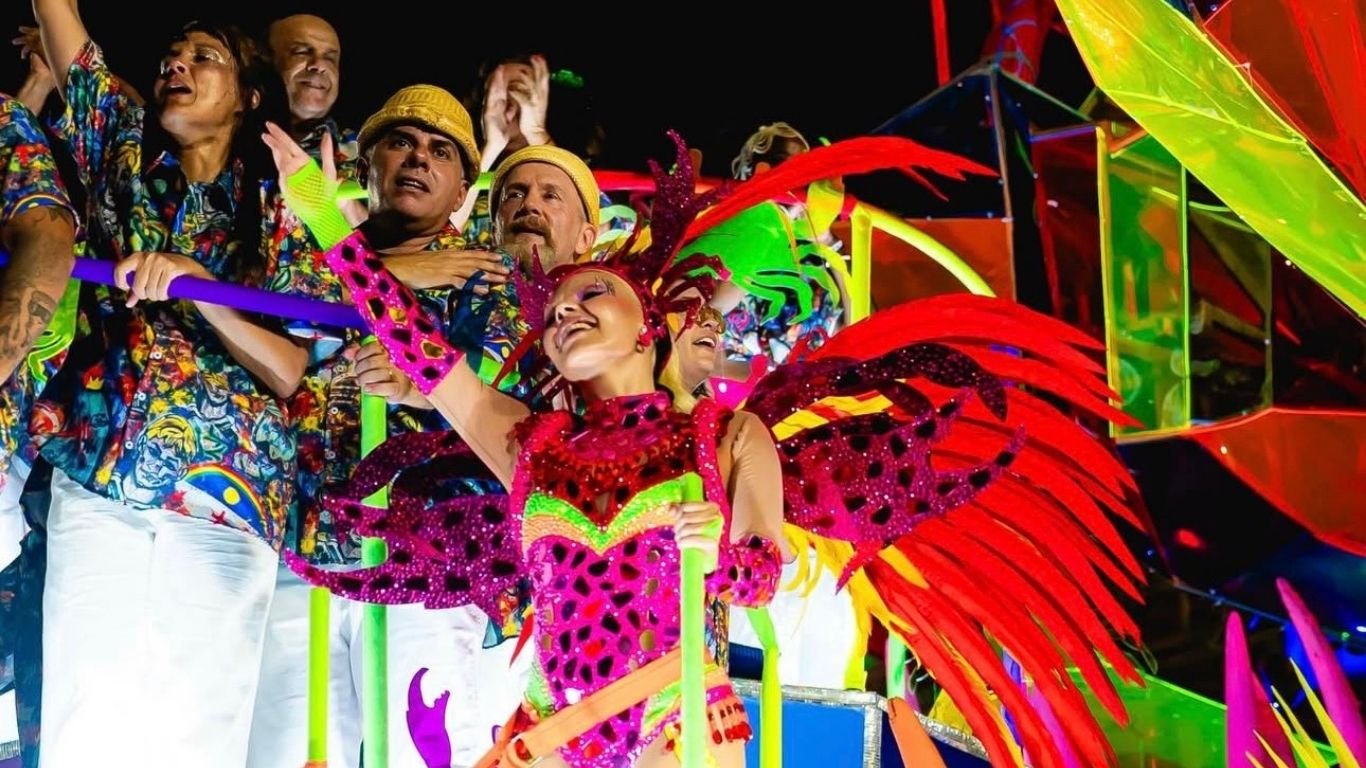 Primeira vez na avenida, Duda Beat desfila na Sapucaí com enredo sobre o Maguebeat