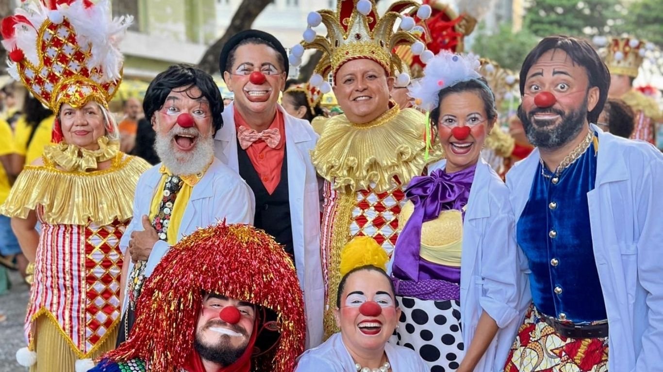 Doutores da Alegria serão homenageados em bloco infantojuvenil nesta sexta (6)
