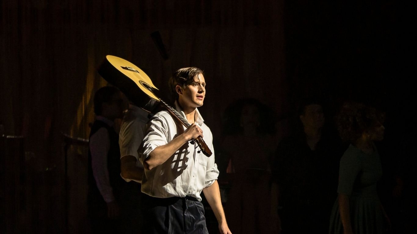 Musical sobre Tom Jobim será apresentado no Teatro Guararapes