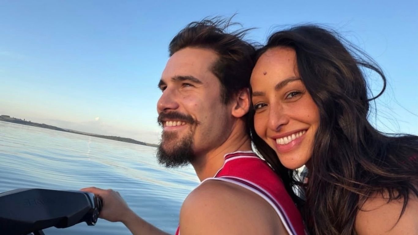 Nicolas Prattes e Sabrina Sato curtem fim de semana no interior de SP