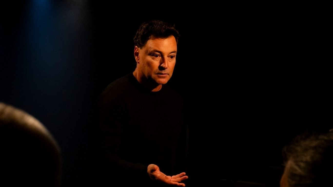 Emilio Orciollo Netto chega ao Recife com peça inédita no Luiz Mendonça