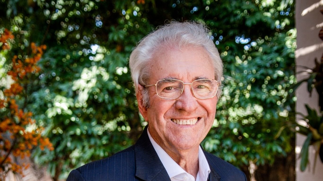 Aos 91 anos, Juca de Oliveira é internado em UTI cardíaca em São Paulo