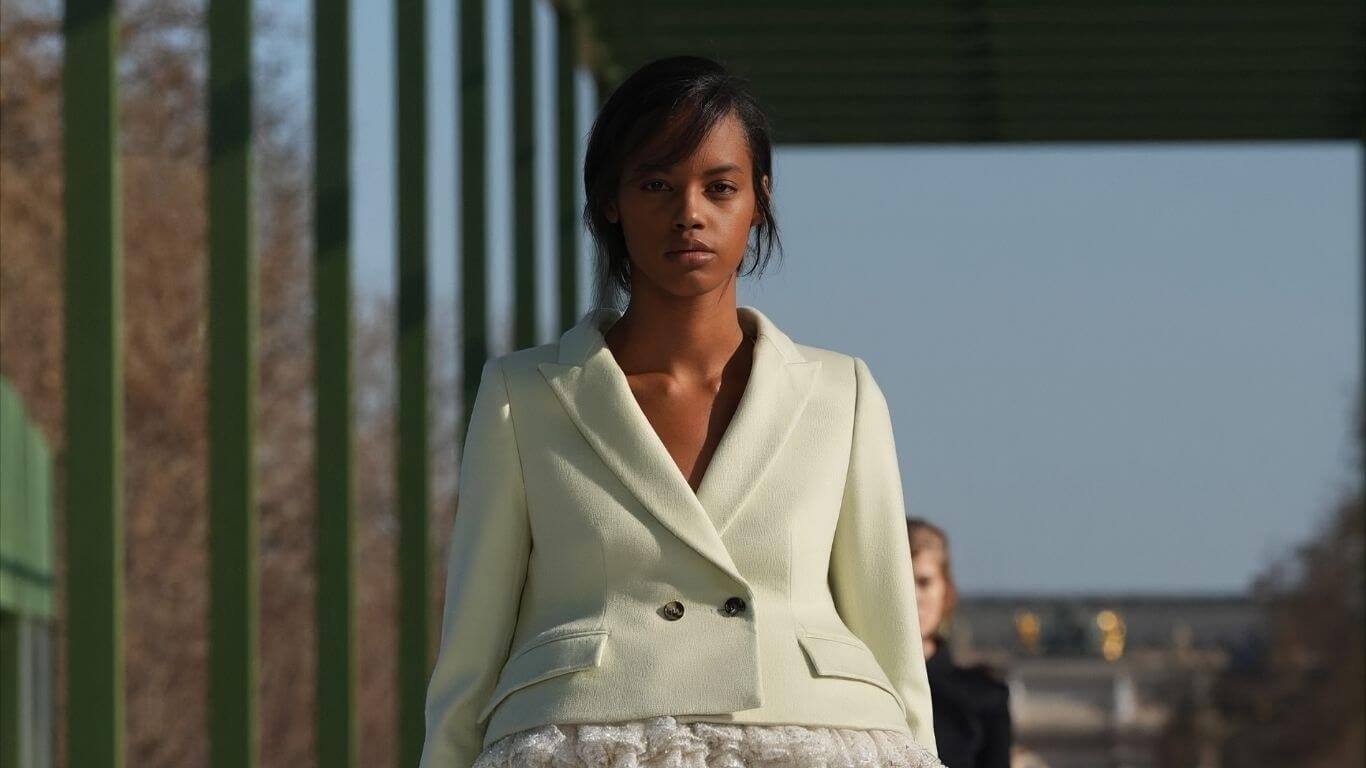 EXCLUSIVO! Modelo pernambucana Sabryna Oliveira estreia na Semana de Moda de Paris