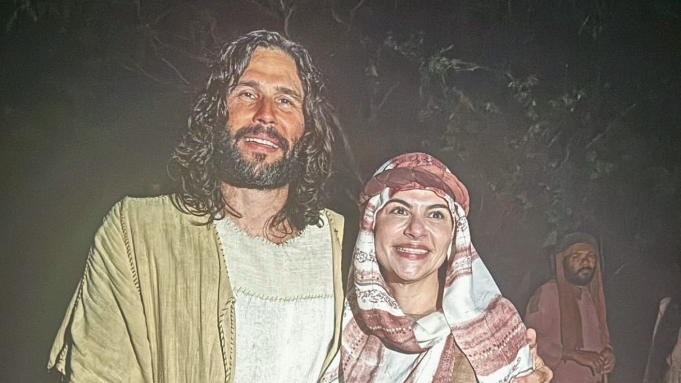 Priscila Krause vive a Paixão de Cristo de Nova Jerusalém como figurante 