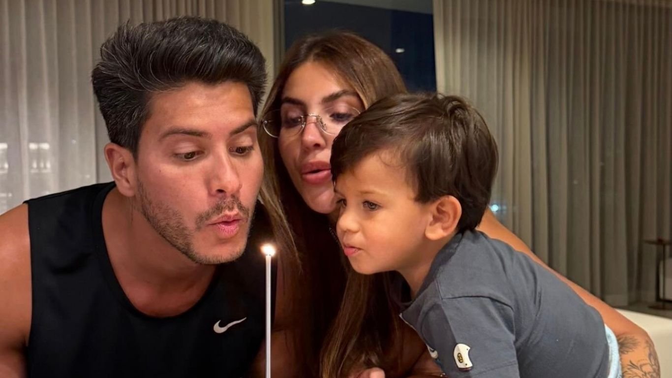Arthur Aguiar ganha declaração da esposa no aniversário: “Me inspira a ser melhor”