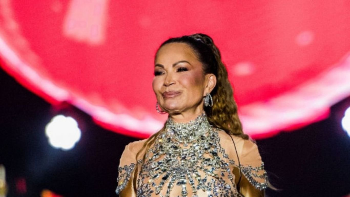 Solange Almeida mostra resultado de procedimentos estéticos no rosto; veja